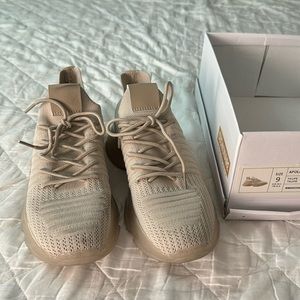 Memory foam sneakers